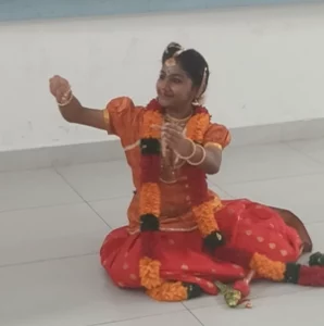 Ela Green School-Student performing Dance
